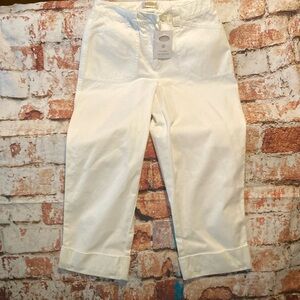 Talbot's  Skimmer White Capri Pants Petite Size 2. NWT